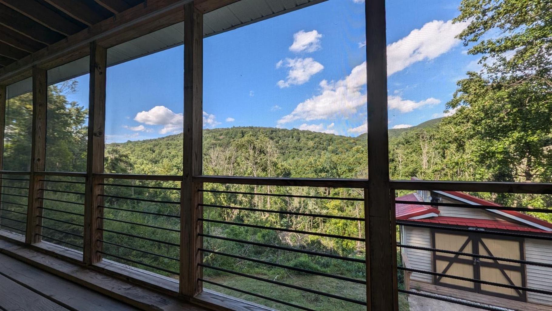 Red Roof Mountain Cabin With Starlink Internet! Stanley ภายนอก รูปภาพ