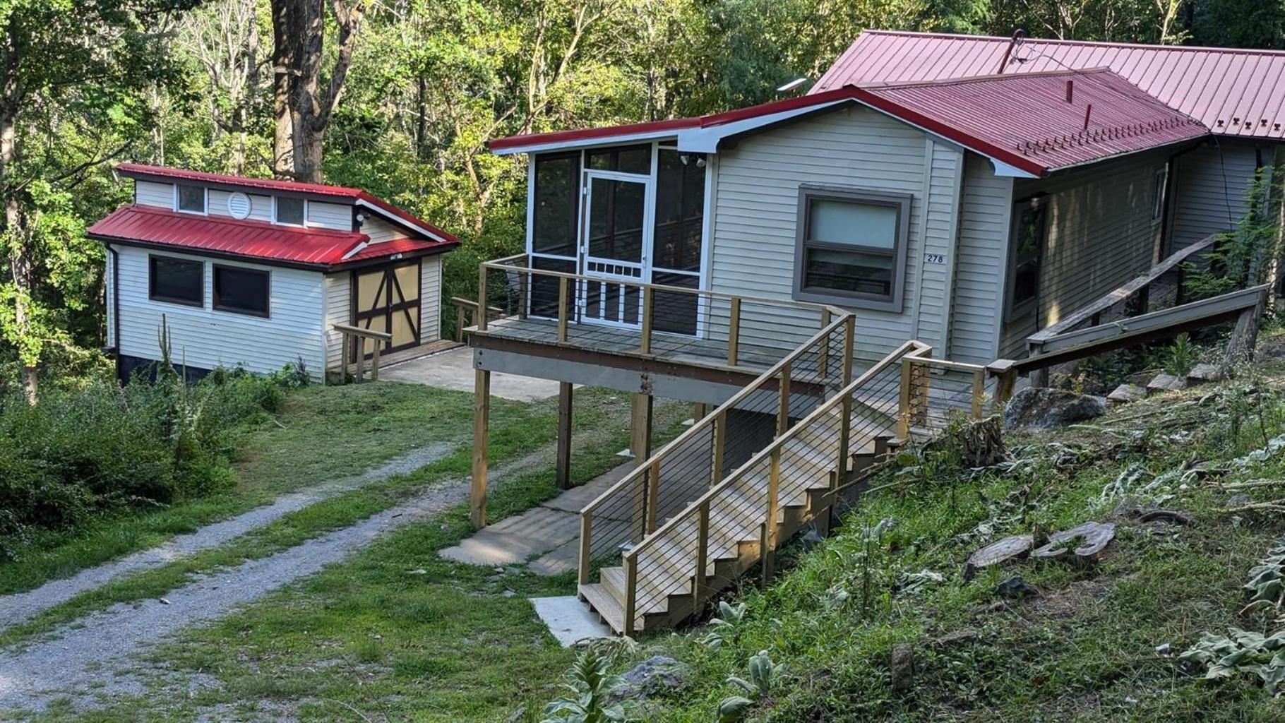 Red Roof Mountain Cabin With Starlink Internet! Stanley ภายนอก รูปภาพ