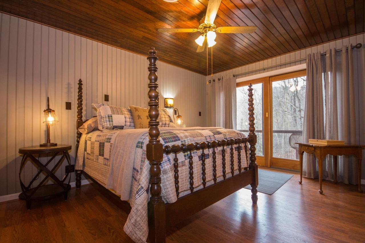 Red Roof Mountain Cabin With Starlink Internet! Stanley ภายนอก รูปภาพ